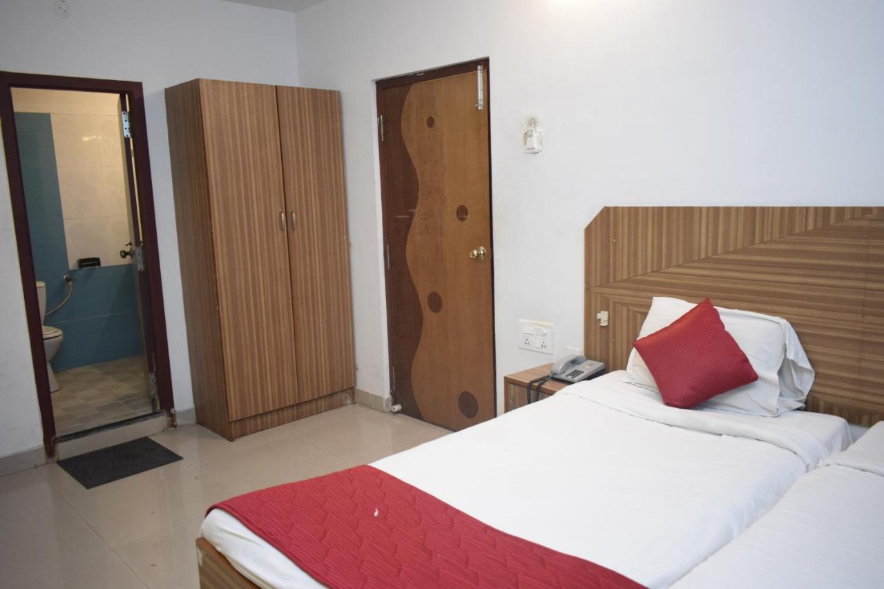 Hotel Ayushman Pondicherry Esterno foto