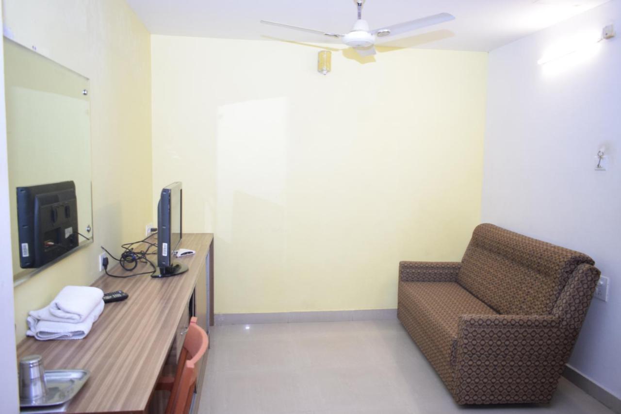 Hotel Ayushman Pondicherry Esterno foto