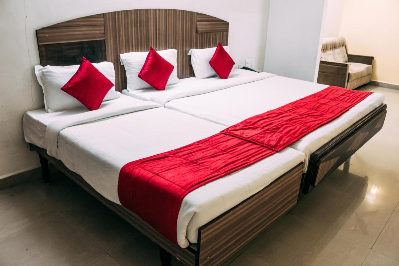 Hotel Ayushman Pondicherry Esterno foto